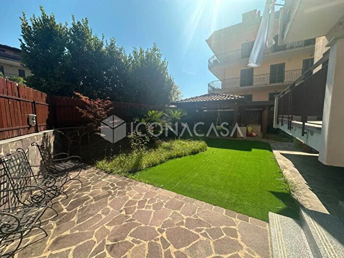 Appartamento trilocale in vendita in Via Vincenzo Gioberti, Giugliano In Campania