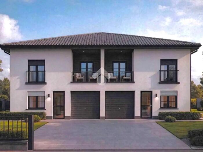 Casa quadrilocale in vendita in Via E Curiel, Reggio Emilia