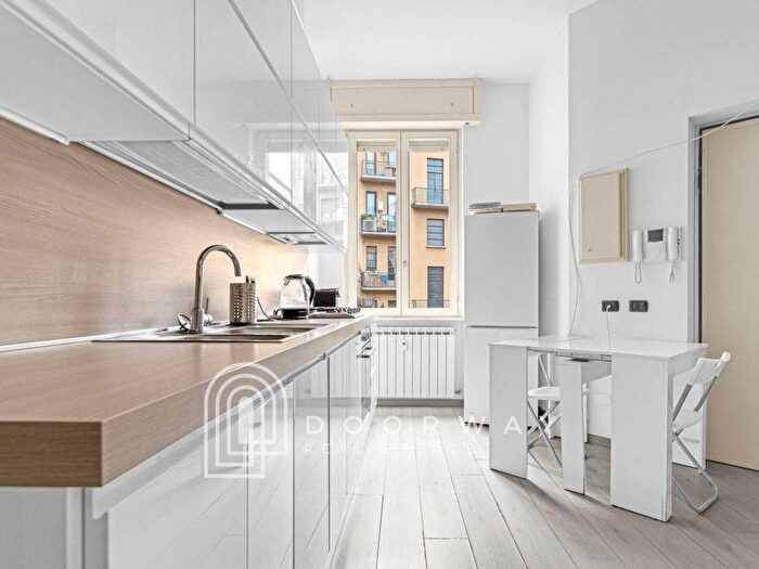 Appartamento trilocale in affitto in Via Gaetano Braga, Cascina dei Pomi, Milano