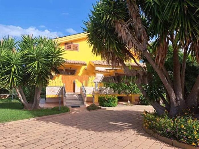 Casa monolocale in vendita in Via Joyce Lussu, Olmedo