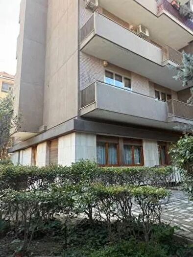 Appartamento con 10 locali in vendita in Via Giuseppe Rosati, Foggia