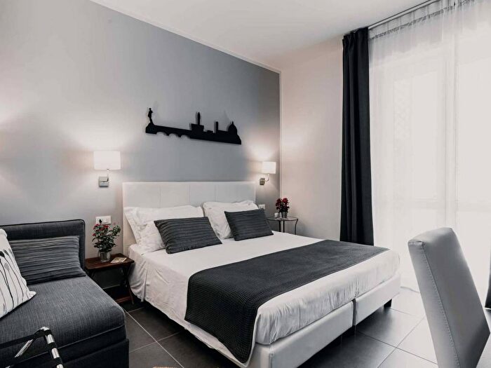 Appartamento con 5 locali in affitto in Via Urbano Rattazzi, Alberti Bellariva, Firenze