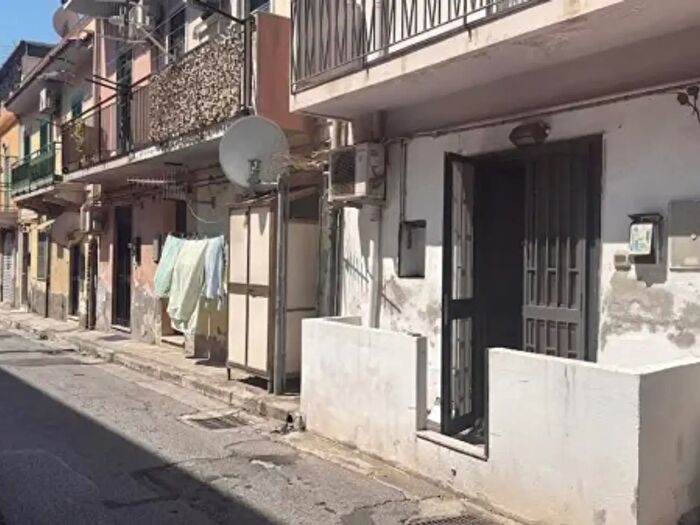 Appartamento bilocale in vendita in Via Comunale Santo, Messina