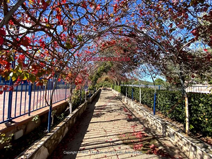 Appartamento trilocale in vendita in Via Leonardo Sciascia Finale Pa Italia, Pollina