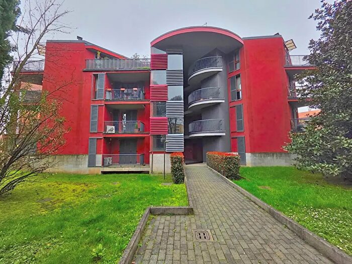 Appartamento trilocale in affitto in VLe Campania, Monza