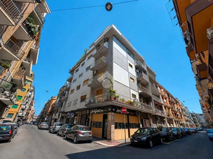Appartamento con 5 locali in vendita in Via G Re David, Bari