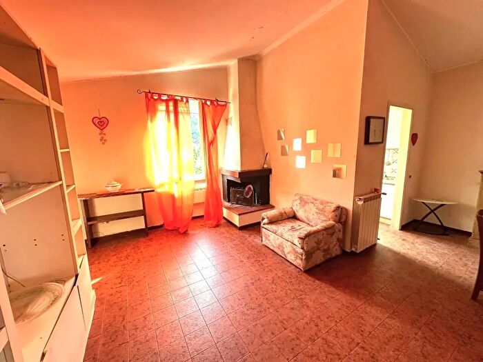 Appartamento con 5 locali in vendita in Via Maestà a, Ameglia