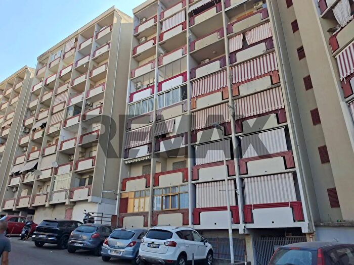Appartamento con 5 locali in vendita in Viale Grimaldi, Catania