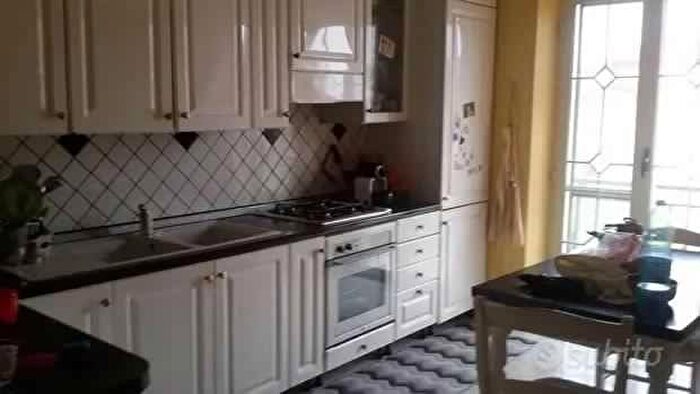 Appartamento trilocale in affitto in Via degli Aragonesi, Sala, Catanzaro