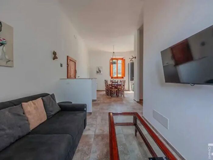 Appartamento trilocale in vendita in Via Bonda, San Gimignano