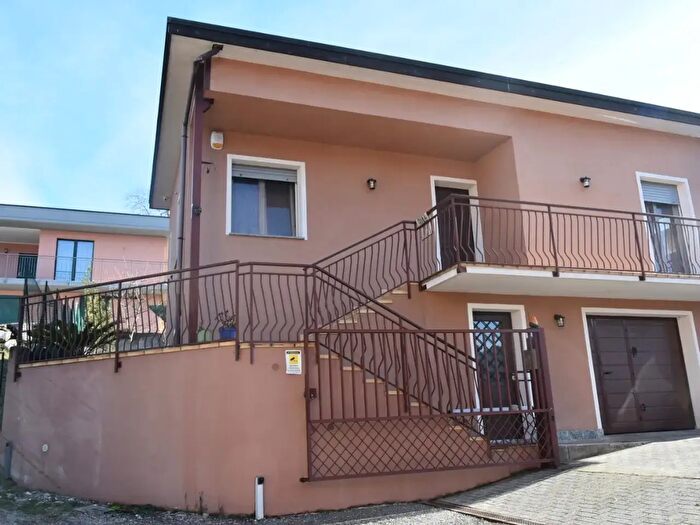 Casa quadrilocale in vendita in Luino