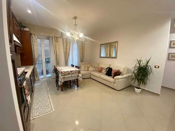 Appartamento trilocale in vendita in Via a De Gasperi, Cinisello Balsamo