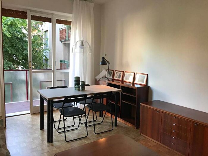 Appartamento bilocale in affitto in Via Savona, Solari, Milano