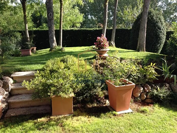 Casa quadrilocale in vendita in Poggibonsi