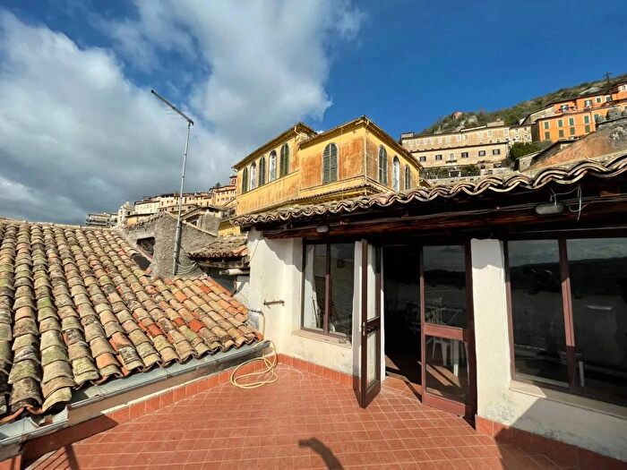 Appartamento con 8 locali in vendita in Via dellAquila Romana Arpino Frosinone, Arpino