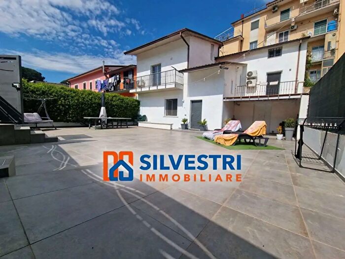 Casa con 10 locali in vendita in Via Marco da Benevento, Benevento