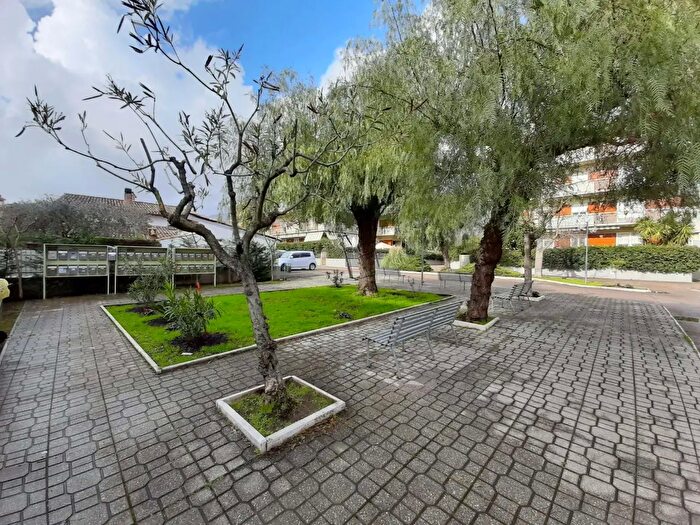 Appartamento trilocale in affitto in Via Palazzo, Formia