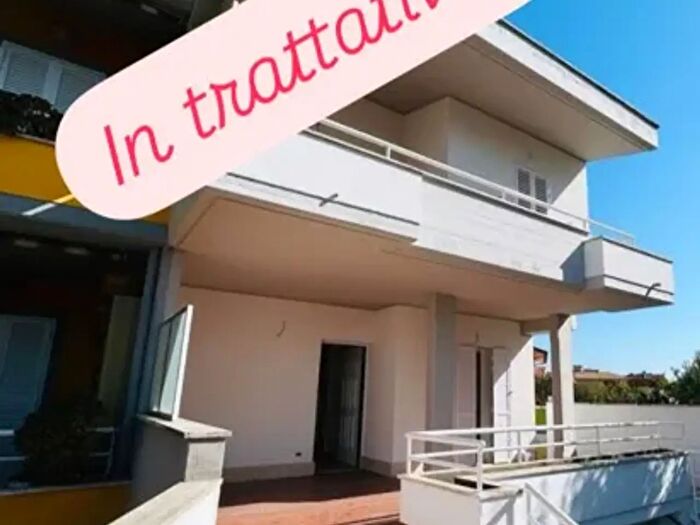 Casa con 6 locali in vendita in Via delle Palme, Nettuno