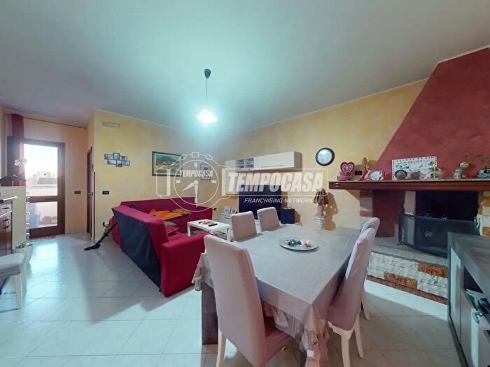 Appartamento trilocale in vendita in Via Basilicata, Calimera