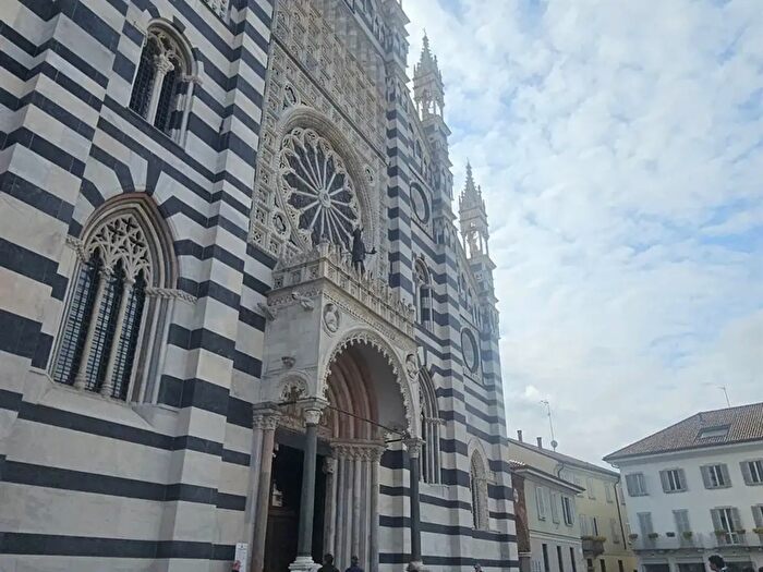 Appartamento trilocale in affitto in Piazza Duomo a, Monza