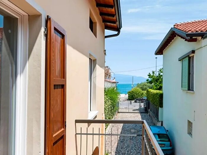 Appartamento quadrilocale in vendita in Via Pietro da Salò, Salo'