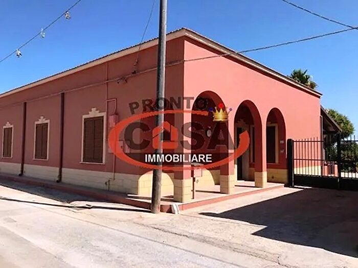 Casa con 6 locali in vendita in Petrosino