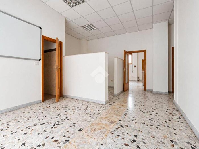 Appartamento con 5 locali in affitto in Via Torre Abate, Centro, Manfredonia