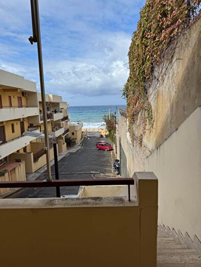 Appartamento quadrilocale in vendita in Via Lungomare San Saba, Messina