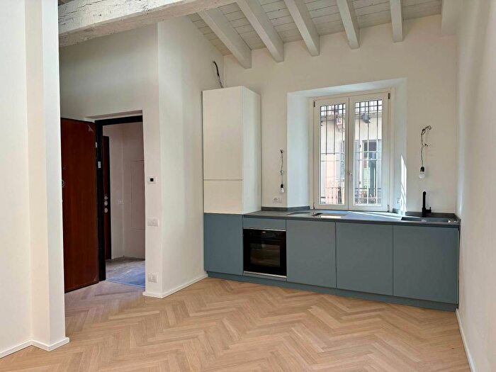 Appartamento bilocale in affitto in Via Olmetto, Carrobbio, Milano