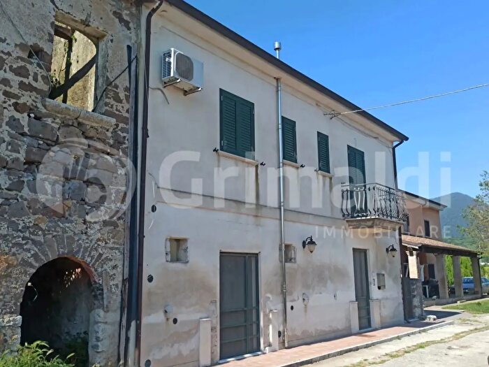 Casa con 7 locali in vendita in Via Cese I, Puglianello