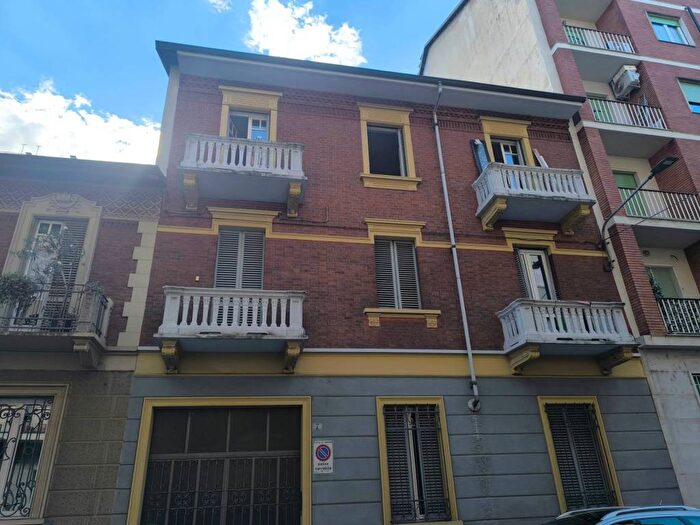 Appartamento con 5 locali in affitto in Via Mongrando, Vanchiglietta, Torino