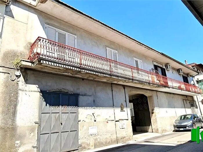 Casa con 5 locali in vendita in Marcianise