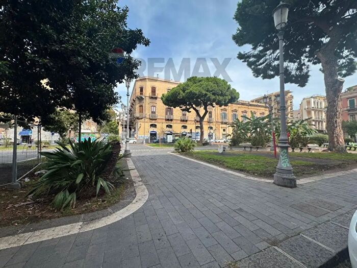 Casa bilocale in vendita in Via Vecchia Ognina, Catania