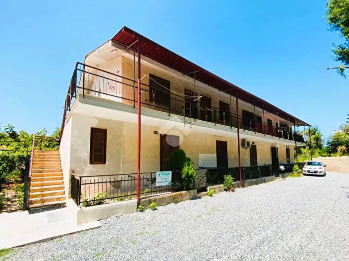 Appartamento bilocale in vendita in Via Ss, Falconara Albanese