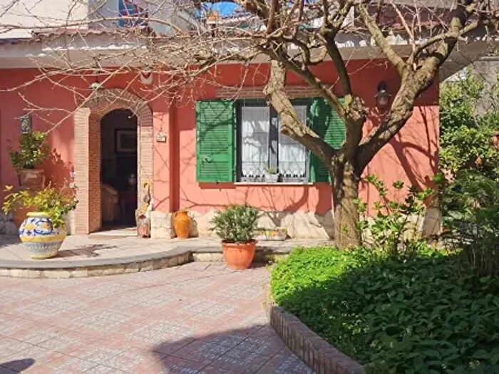 Appartamento in vendita in Via Nazareth, Napoli