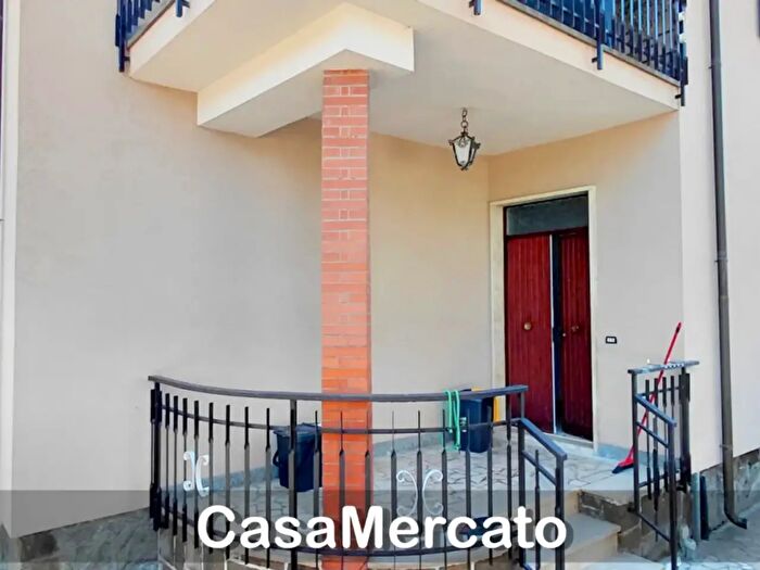 Appartamento con 6 locali in affitto in Viale dei Pini, Montecompatri