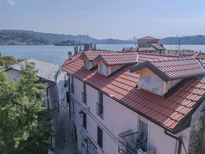 Appartamento in vendita in Pella