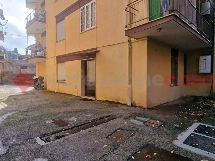 Appartamento trilocale in affitto in Via Gallerie di Sotto, Centro, Albano Laziale