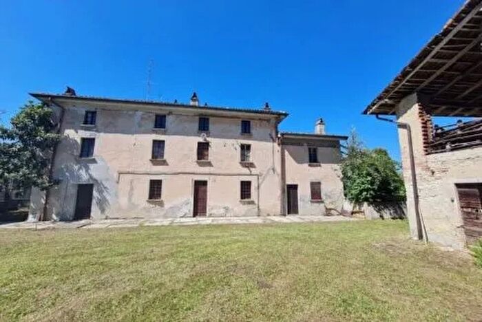 Casa quadrilocale in vendita in Via Begoglio Santa Maria della Versa, Santa Maria Della Versa