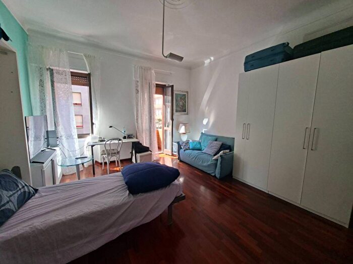 Appartamento trilocale in affitto in Via Cadibona, Molise Cuoco, Milano