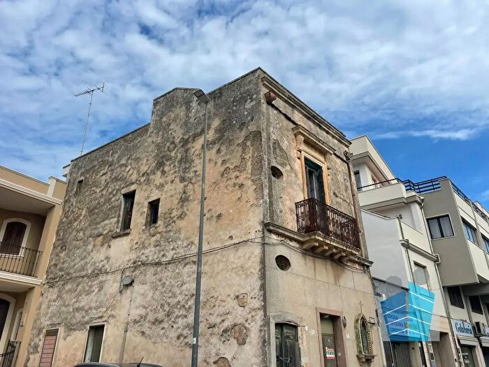 Appartamento bilocale in vendita in Largo Margherita, Trepuzzi