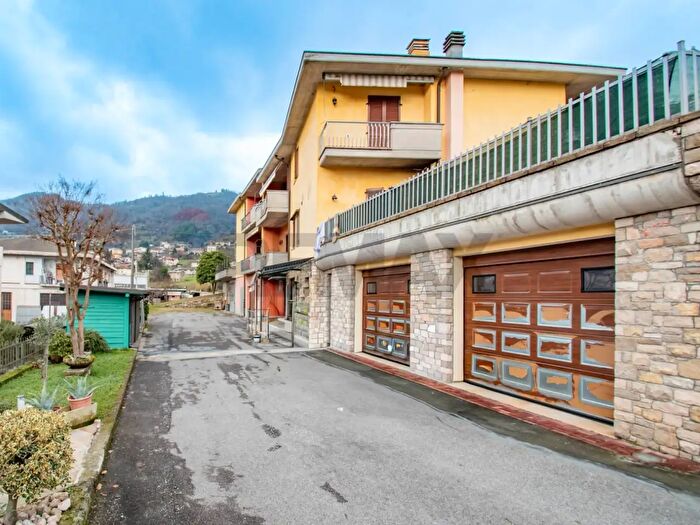 Appartamento con 5 locali in vendita in Via Pescarie, Foresto Sparso