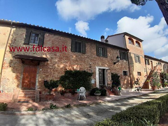 Appartamento con 6 locali in vendita in Via di Ghizzano, Peccioli