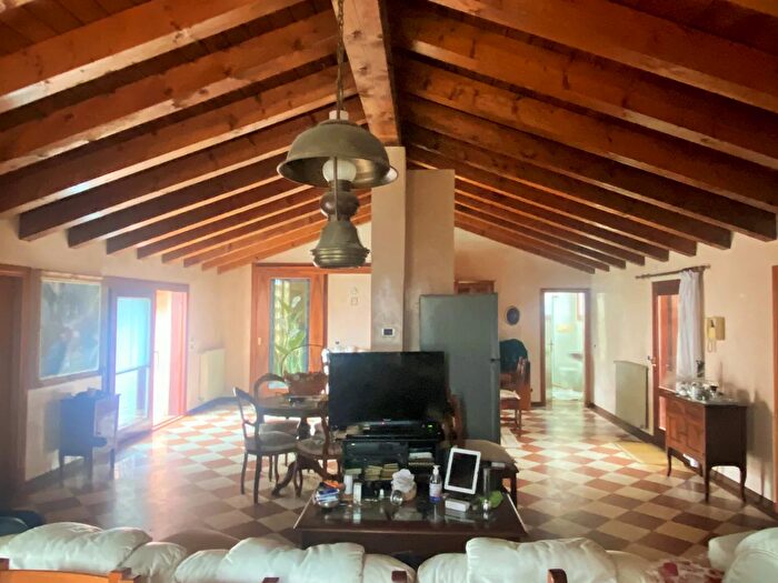 Appartamento quadrilocale in vendita in Via San Pio X a, Castelfranco Veneto