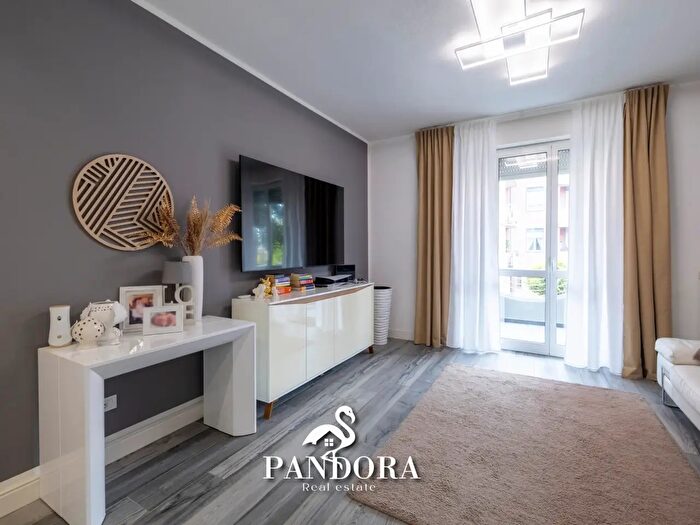 Appartamento in vendita in Via Giuseppe di Vittorio, Vergiate