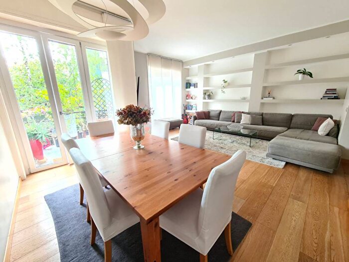 Appartamento trilocale in affitto in Viale Daniele Ranzoni, De Angeli, Milano