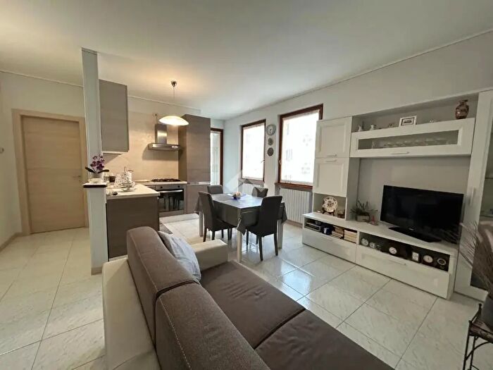 Appartamento bilocale in vendita in Via Prati, Sarnico