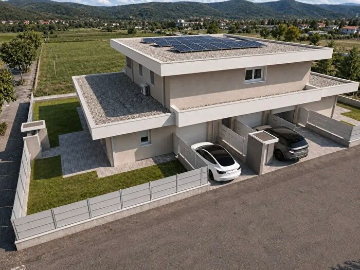 Appartamento quadrilocale in vendita in Via Padre Ugo Minelli Snc, Coccaglio