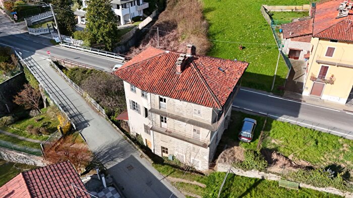 Casa con 11 locali in vendita in Via della Libertà Casale Sagliano Micca Biella Piemonte Italia, Sagliano Micca