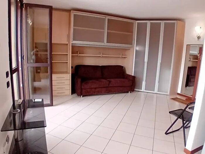 Appartamento monolocale in affitto in Via Ulisse Salis a, Milano